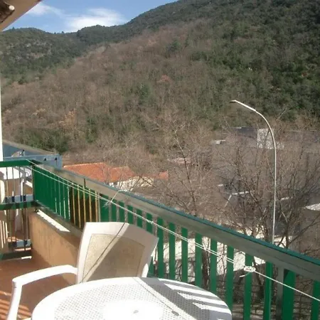 Apartament Confortable Avec Balcon, Proche Des Thermes Et Centre-ville, Ideal Pour 2 Personnes Avec Wifi - Fr-1-703-90