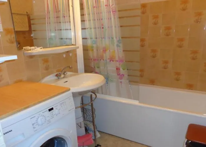 Confortable Avec Balcon, Proche Des Thermes Et Centre-ville, Idéal Pour 2 Personnes Avec Wifi - Fr-1-703-90 *